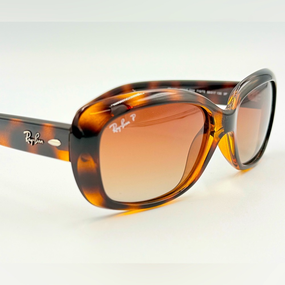 Ray-Ban Women’s Polarized Sunglasses RB4101 58-17-135 Tortoise w/ Gradient Brown